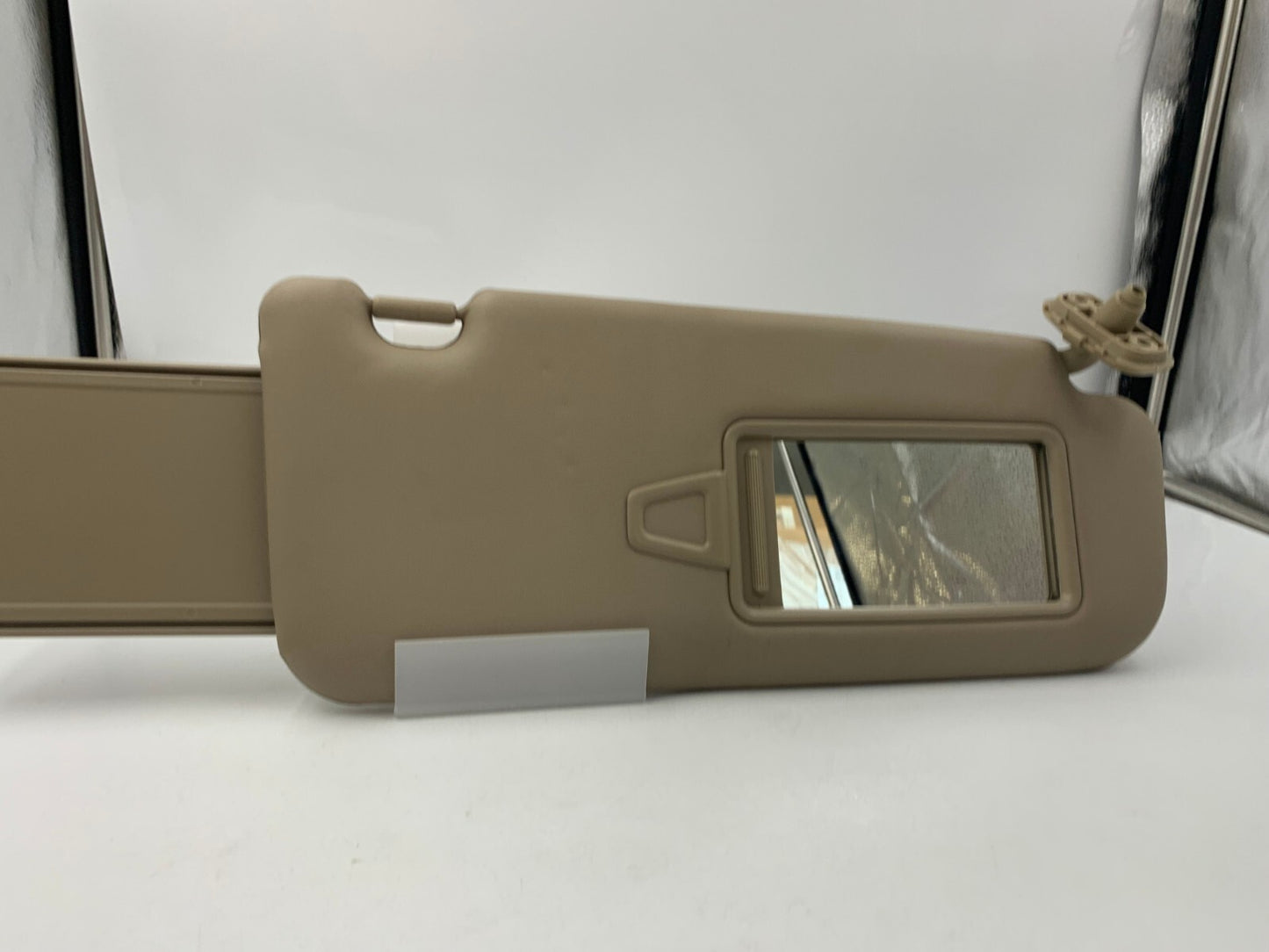 2011-2015 Kia Sorento Passenger Sun Visor Gray OEM D04B03080