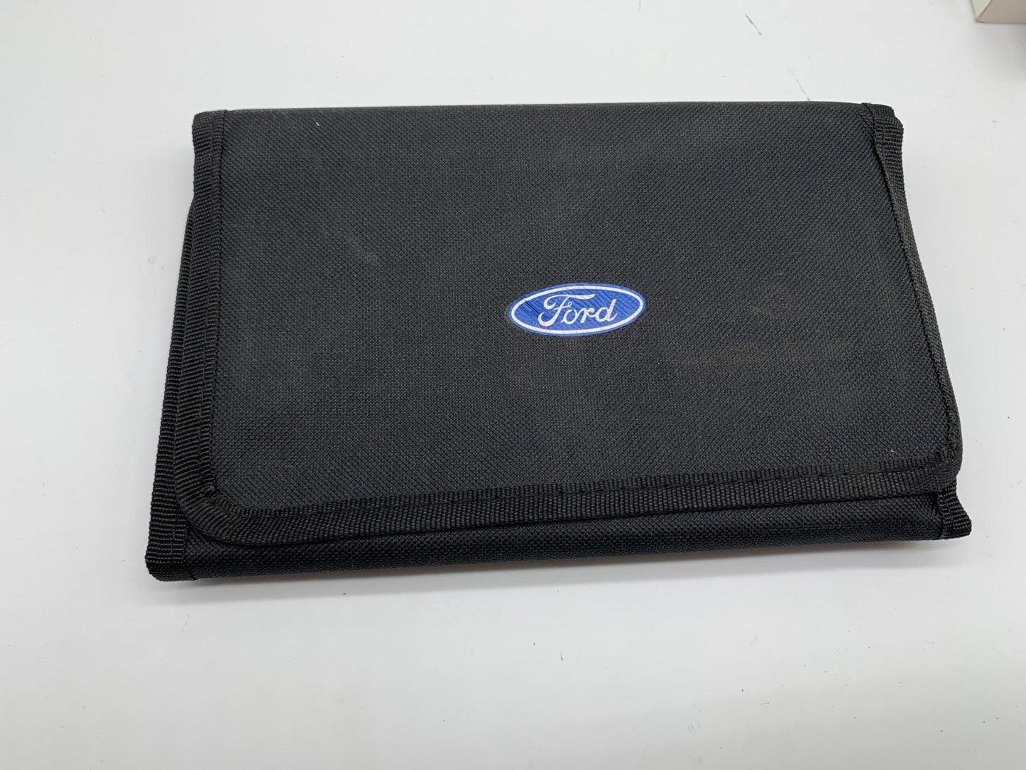 2020 Ford Explorer Owners Manual Set with Case OEM A01B51005