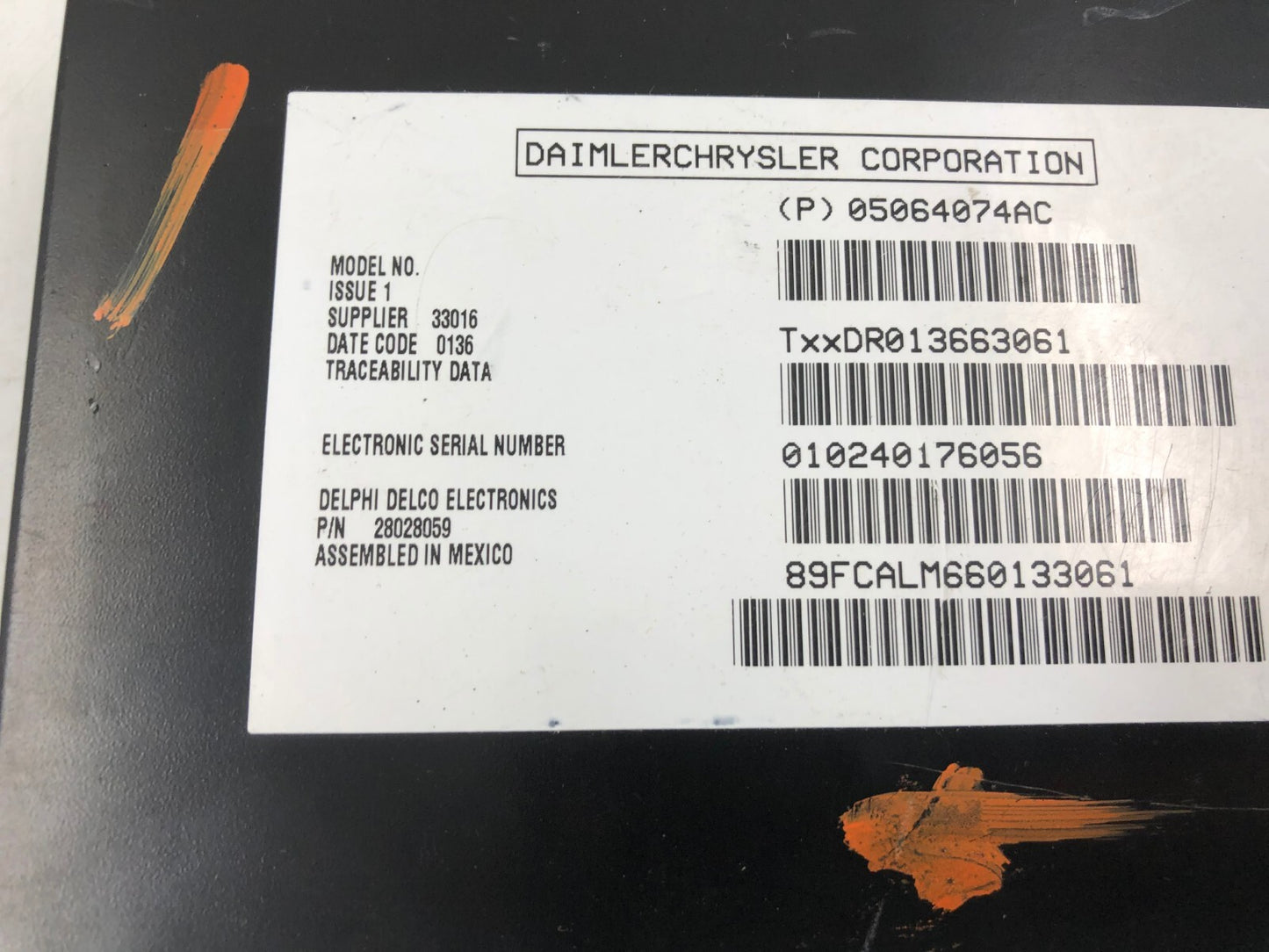 2005-2007 Chrysler Town & Country Radio Satellite Receiver OEM D02B42050