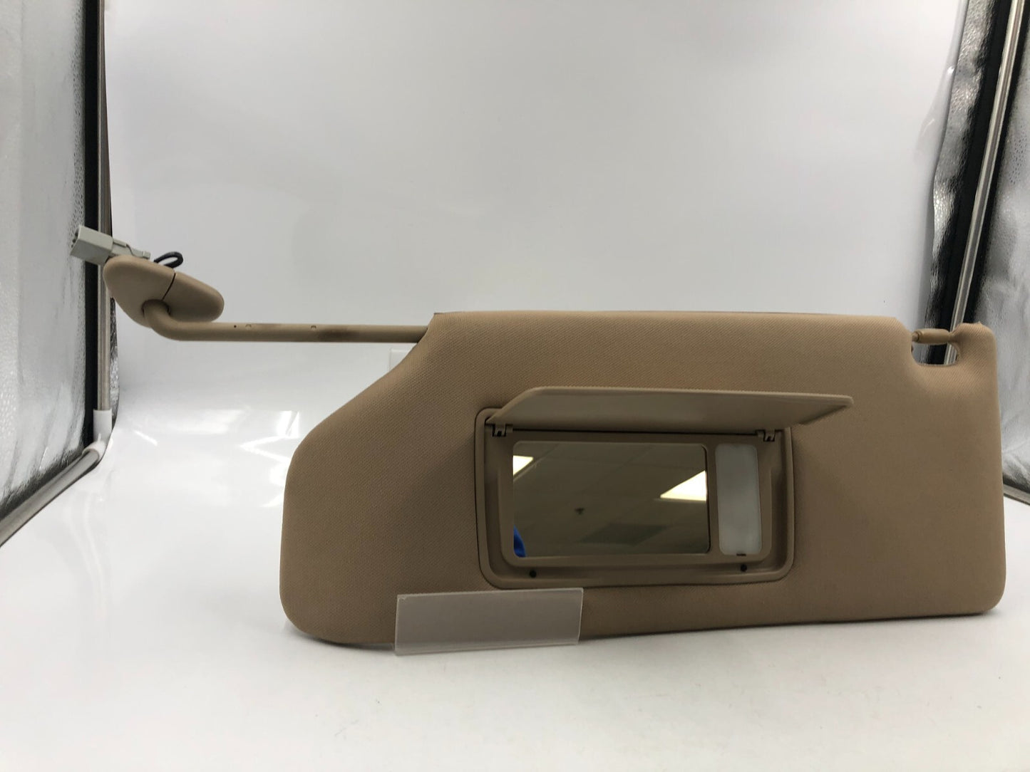 2006-2010 Honda Odyssey Driver Sun Visor Sand Illuminated OEM E03B53058