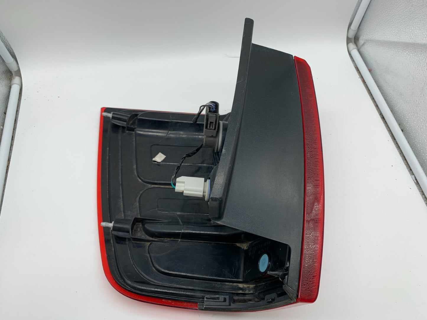2007-2017 Ford Expedition Driver Tail Light Taillight OEM D02B69011