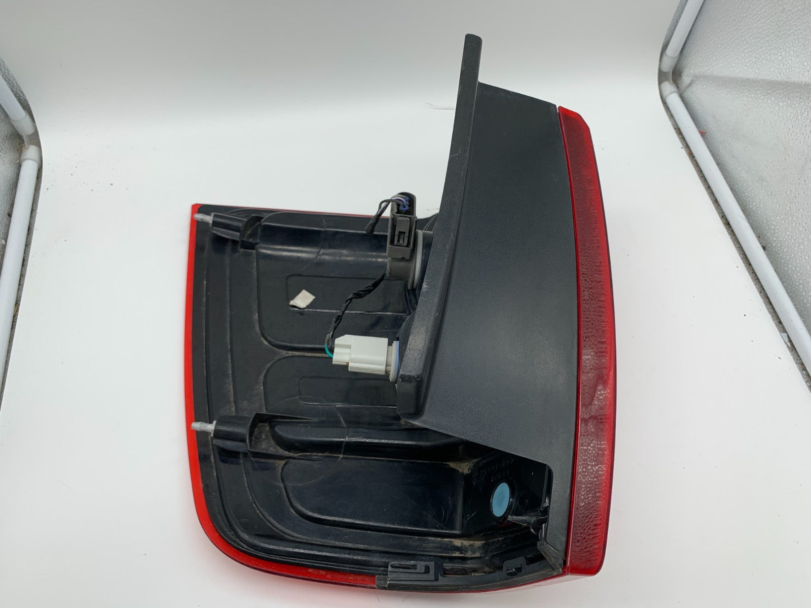 2007-2017 Ford Expedition Driver Tail Light Taillight OEM D02B69011