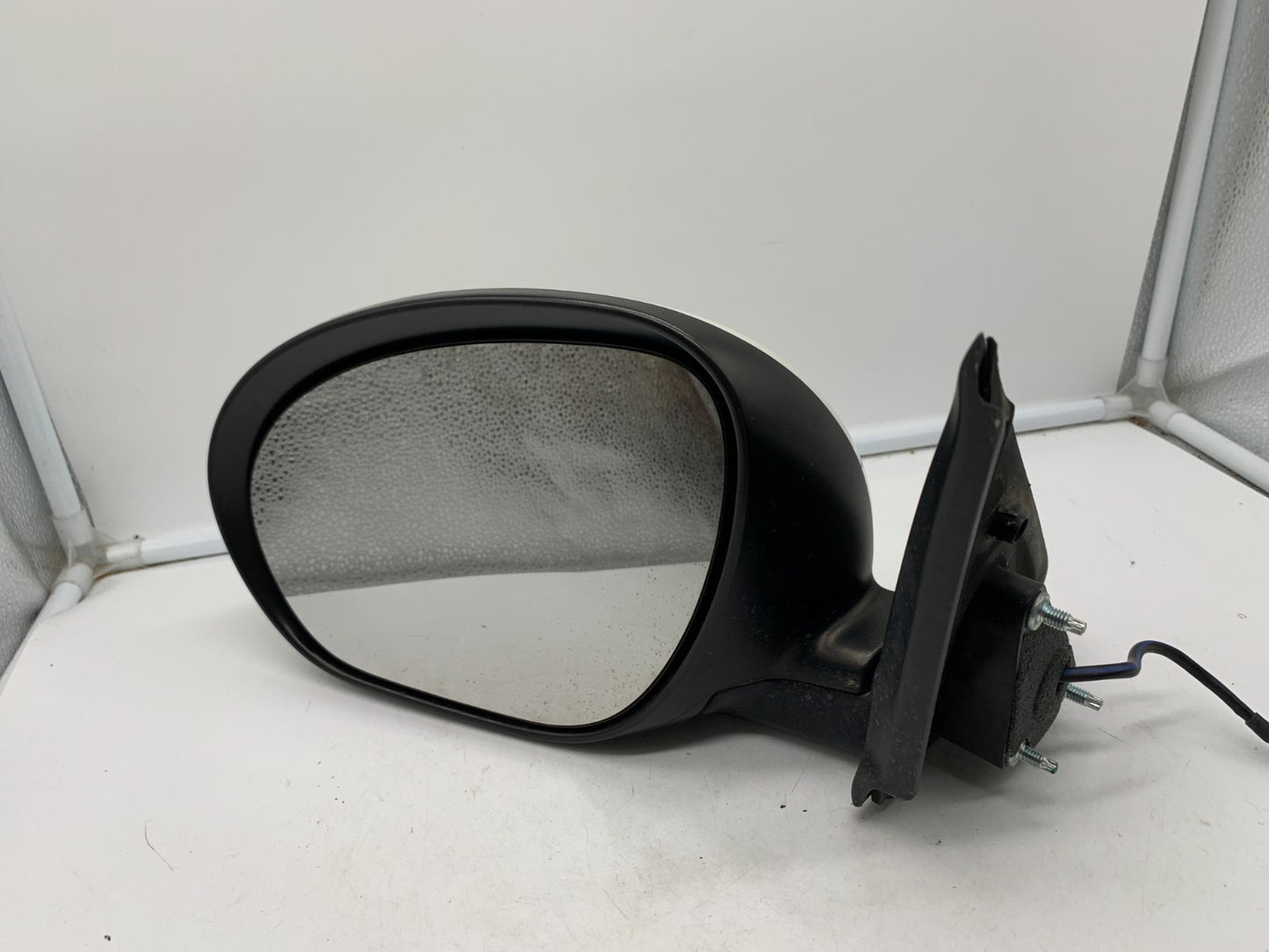 2011-2012 Nissan Juke Driver Side View Power Door Mirror White OEM
