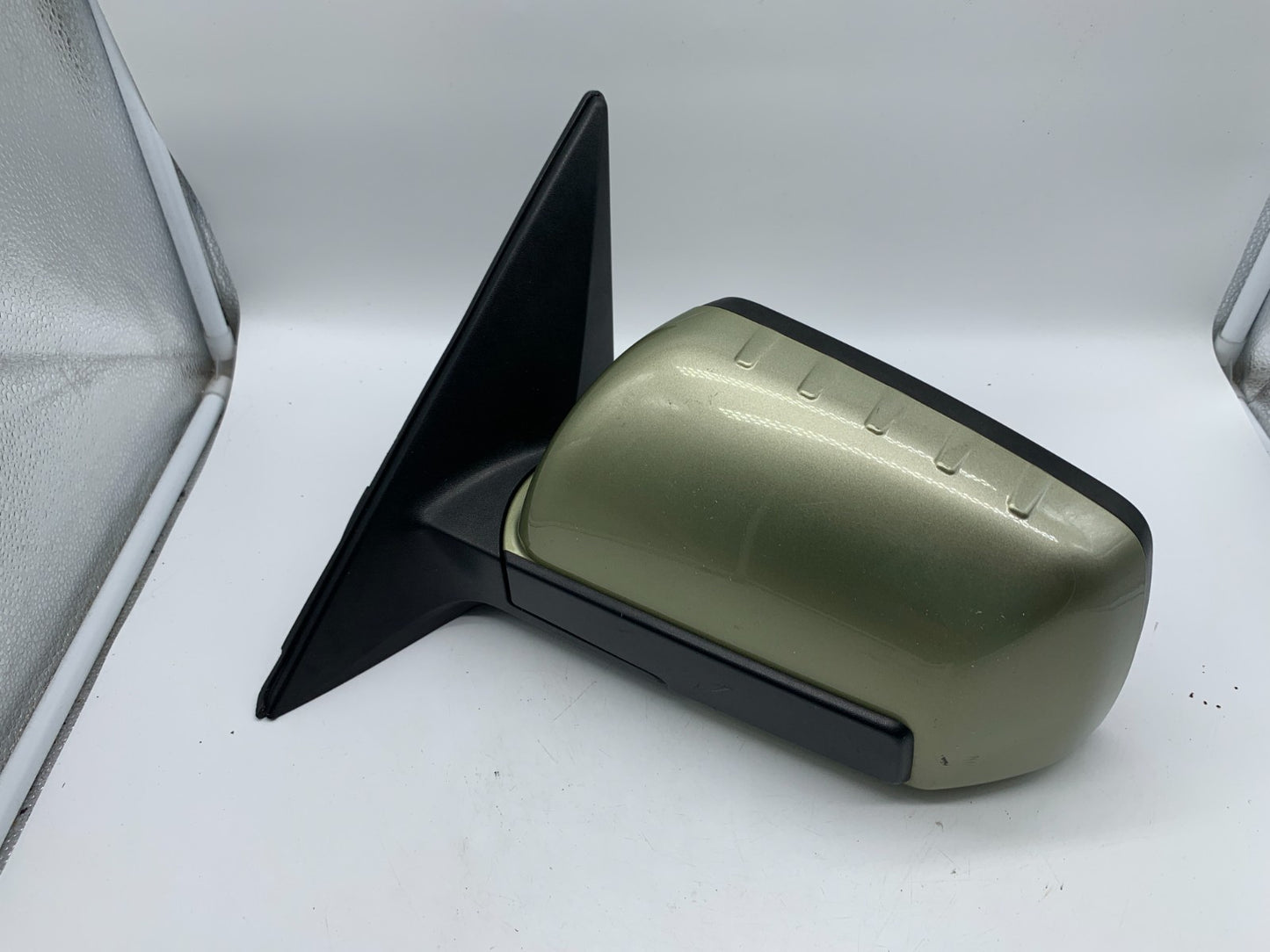 2010-2013 Kia Soul Driver Side View Manual Door Mirror Green OEM C02B07003