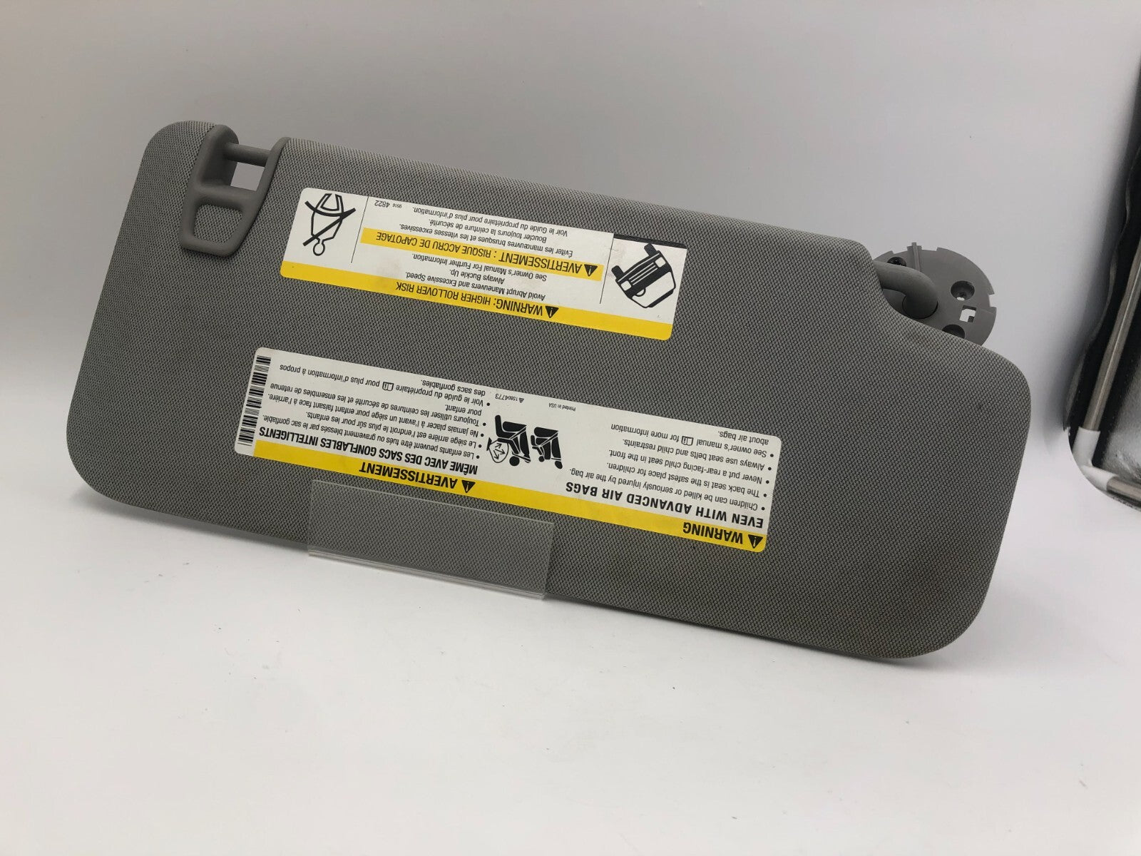 2017-2021 Chevrolet Trax Driver Sun Visor Gray OEM E02B47036