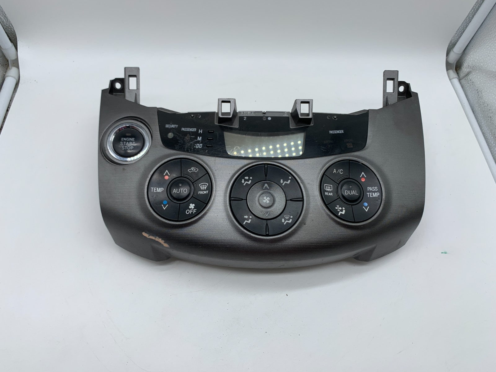 2006-2012 Toyota RAV4 RAV 4 Climate Control Manual AC Heater Unit OEM C03B33002