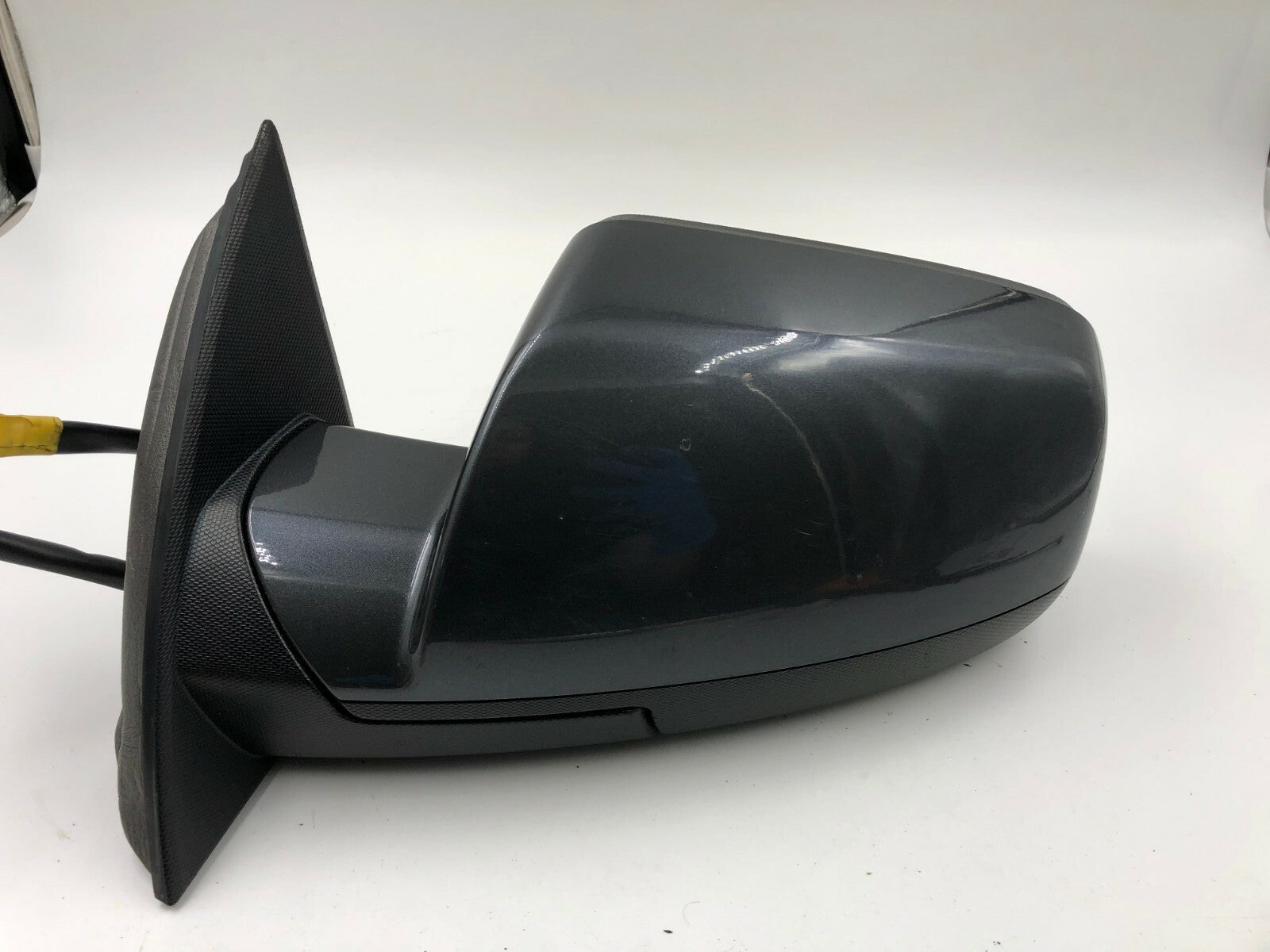 2010-2011 GMC Terrain Driver Side View Power Door Mirror Gray OEM B38003