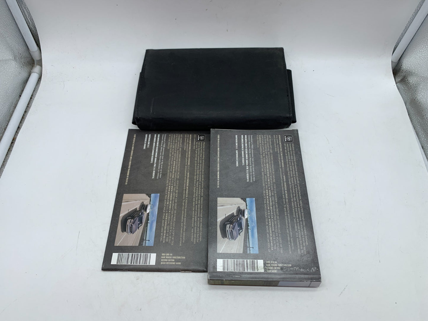 2018 Ram 1500 Owners Manual Users Guide Set with Case OEM B03B51015