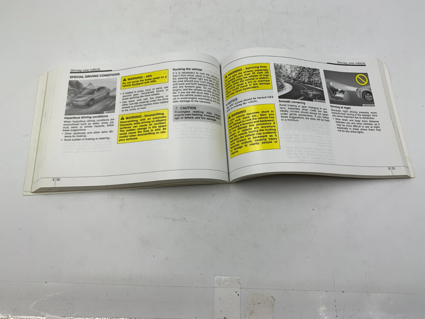 2011 Hyundai Sonata Hybrid Owners Manual with Leather Case OEM B02B38084