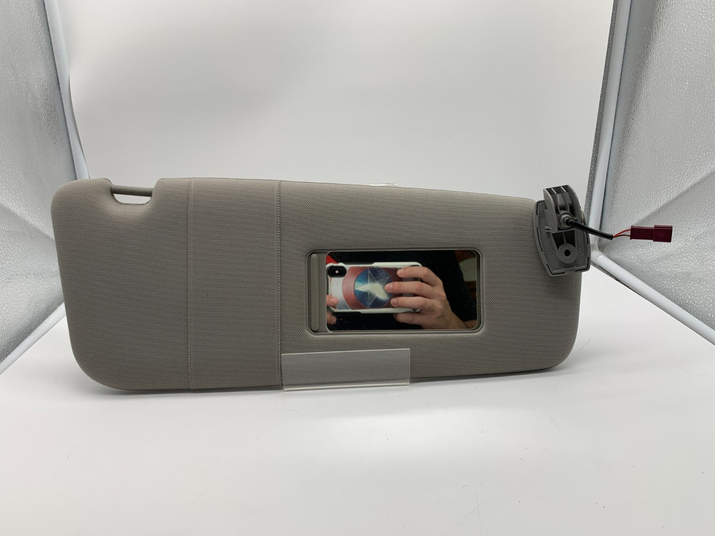 2006-2009 BMW 550i Passenger Sun Visor Gray Illuminated OEM C02B28006