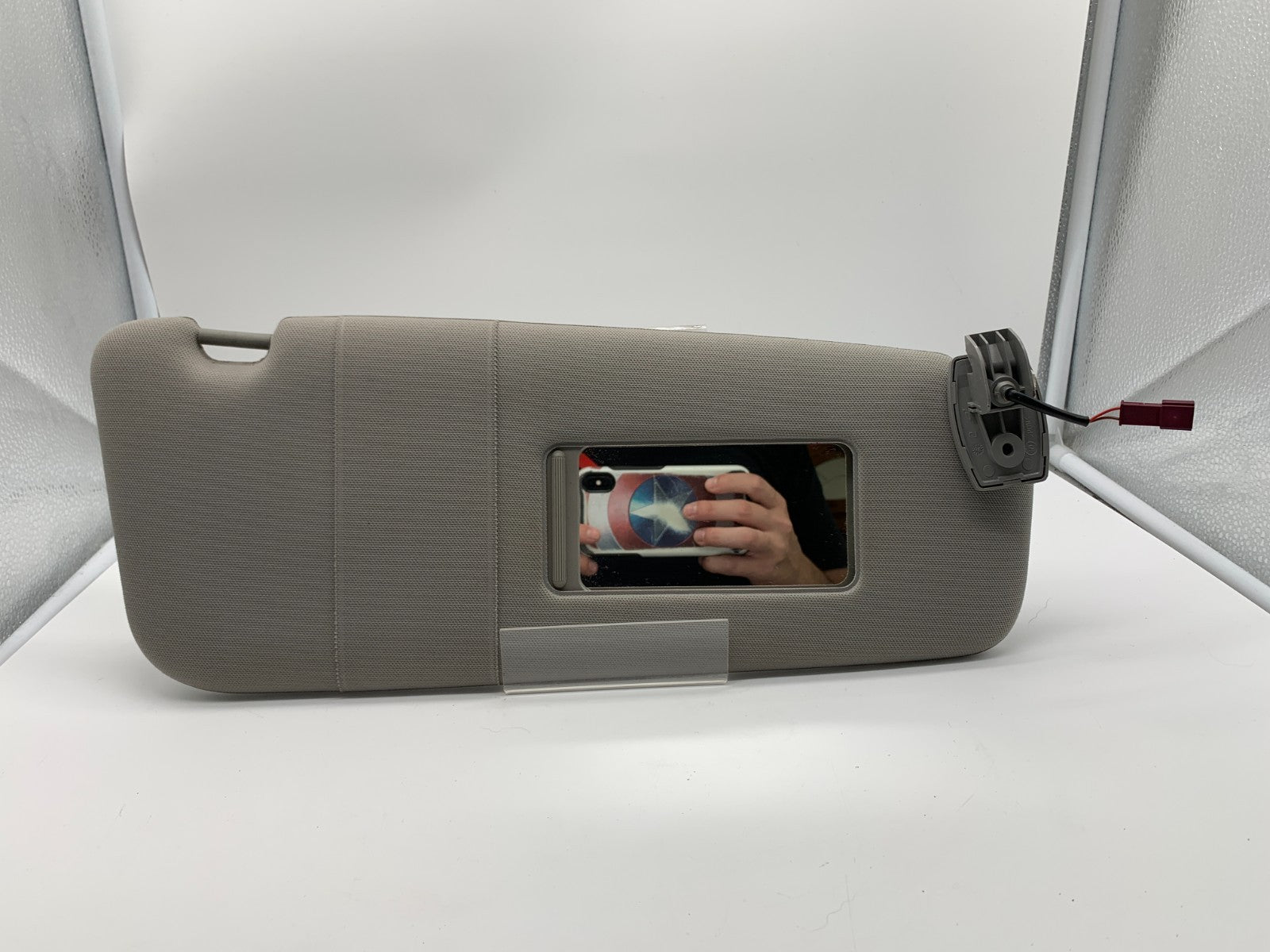 2006-2009 BMW 550i Passenger Sun Visor Gray Illuminated OEM C02B28006