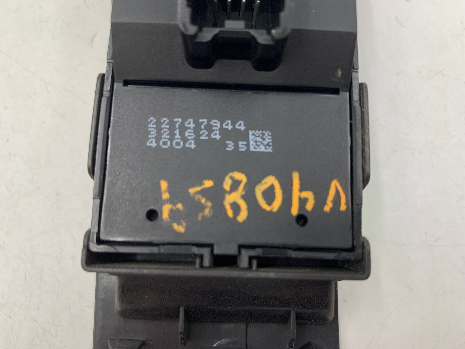 2012-2014 Buick Verano Master Power Window Switch OEM D04B10030