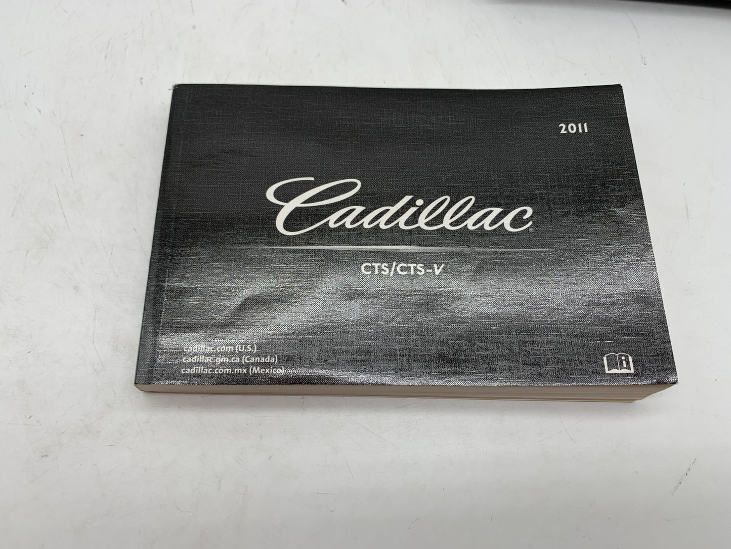 2011 Cadillac CTS CTS-V Owners Manual Set with Case OEM C03B28010