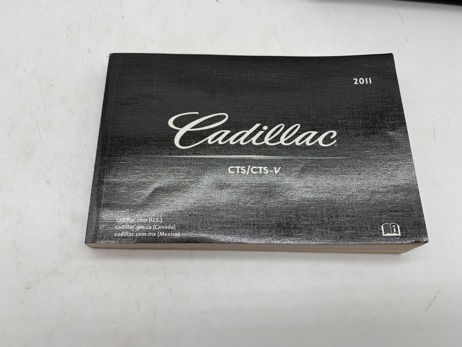 2011 Cadillac CTS CTS-V Owners Manual Set with Case OEM C03B28010
