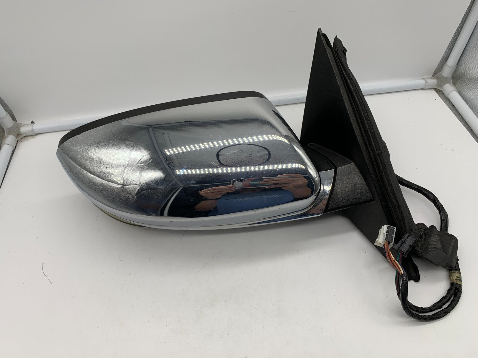 2011-2014 Chrysler 300 Passenger Side View Power Door Mirror Chrome BSA OEM