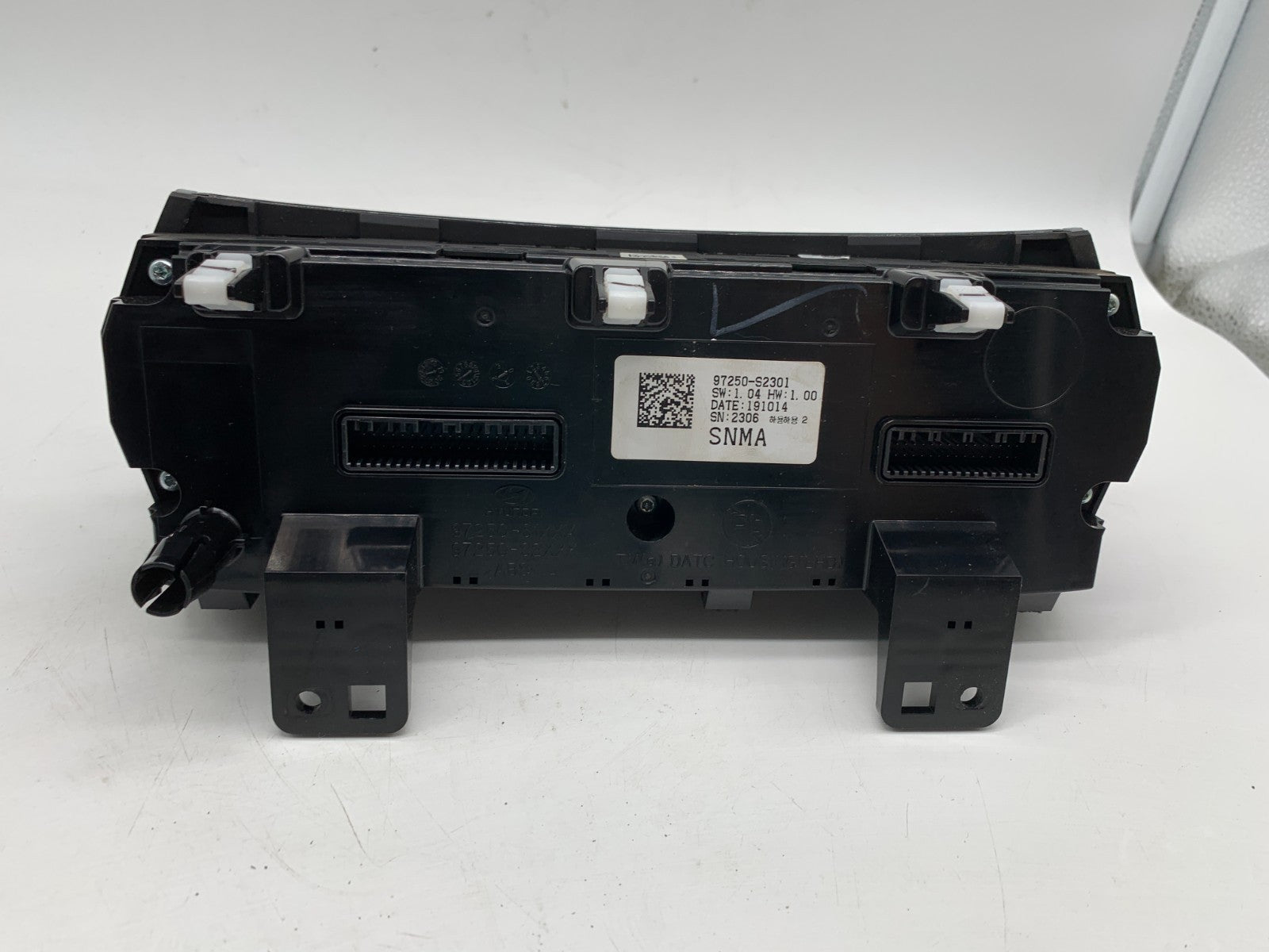 2018-2022 Hyundai Accent AC Heater Climate Control Unit OEM B02B24005