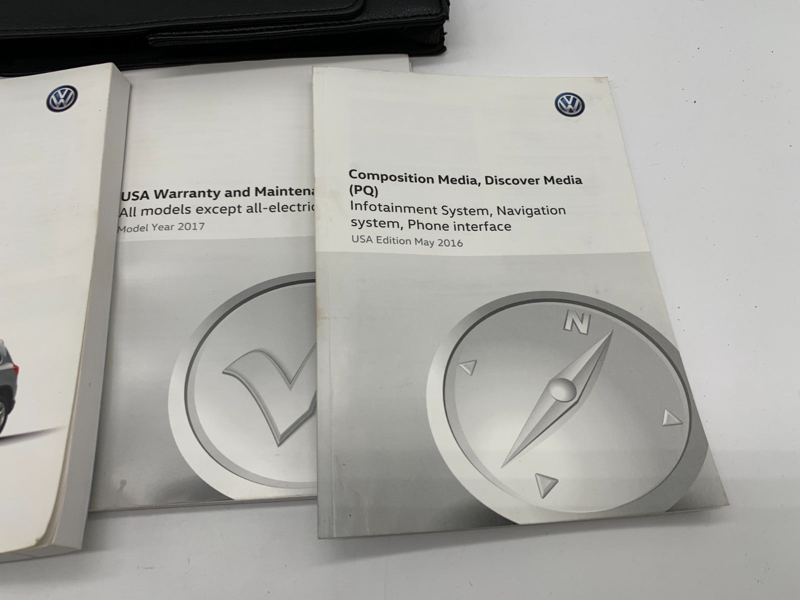 2017 Volkswagen Tiguan Owners Manual Set with Case OEM