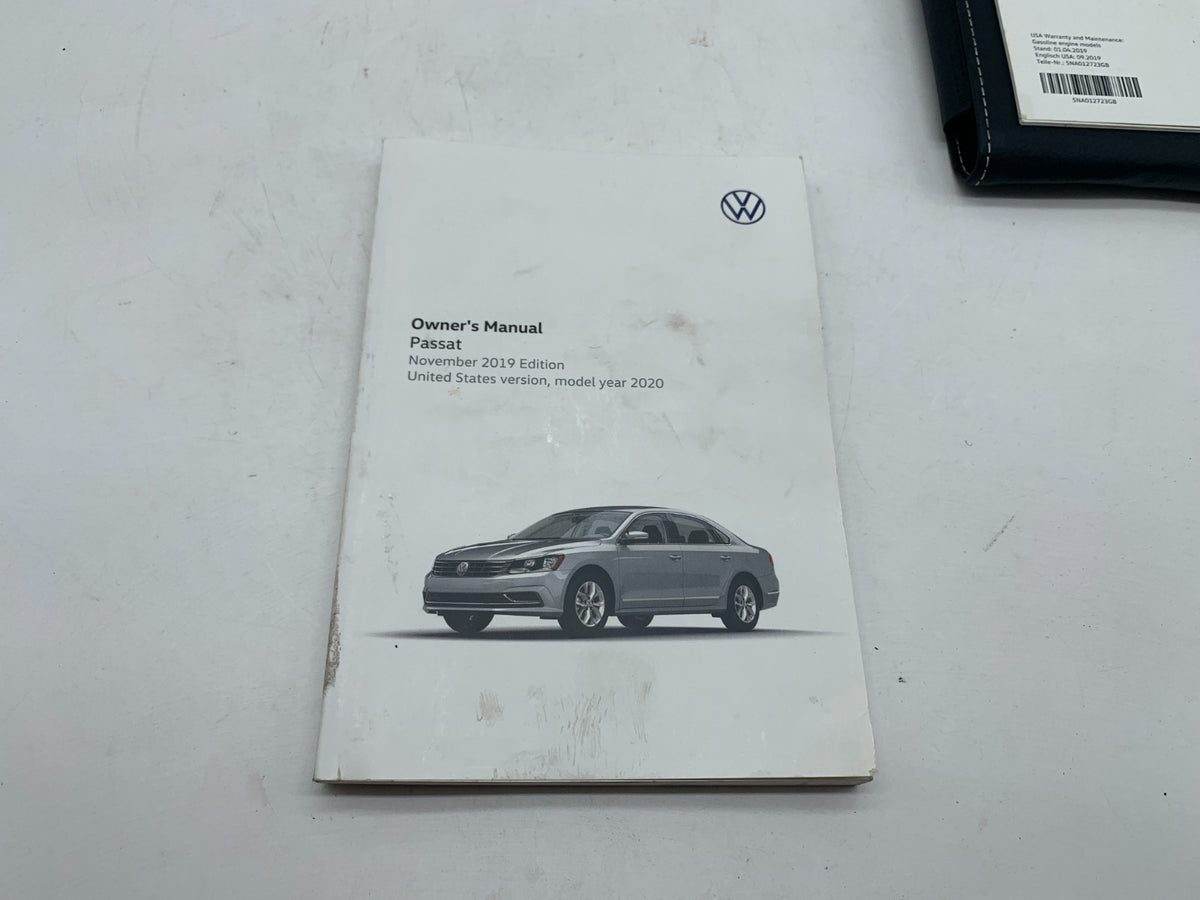 2019 Volkswagen Passat Owners Manual with Case OEM D03B37007