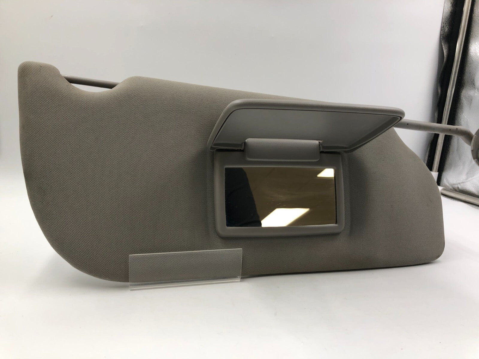 2005-2009 Chevrolet Uplander Passenger Sun Visor Gray OEM C04B66002