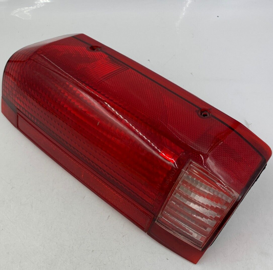 1987-1990 Ford F-250 Driver Side Tail Light Taillight Styleside OEM D04B65004