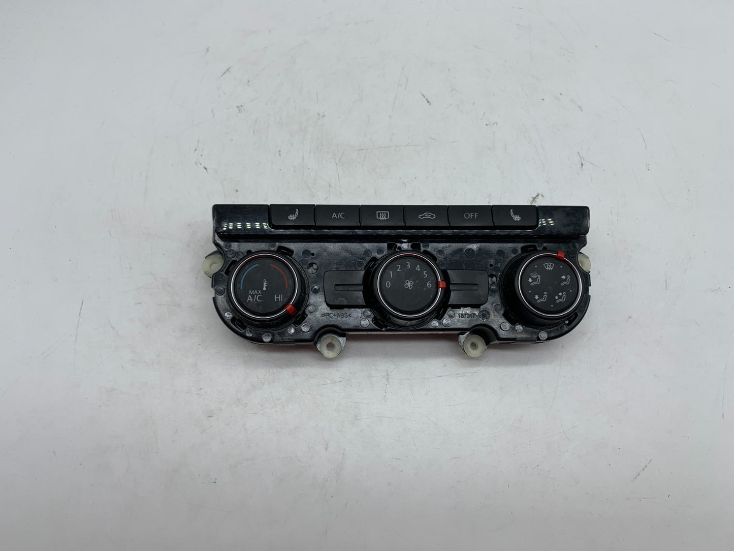 2013-2015 Volkswagen Passat Dual Zone Climate Control AC Heater Heated Seats OEM