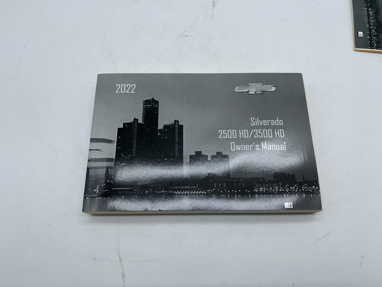 2022 Chevrolet Silverado 2500 3500 HD Owners Manual Set OEM D01B47004
