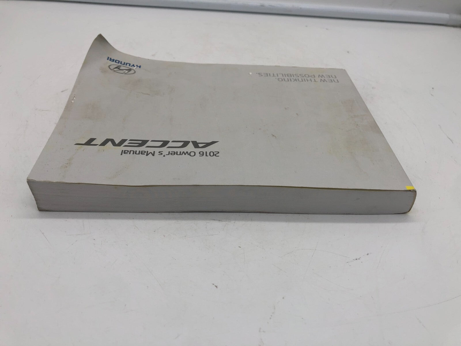 2016 Hyundai Accent Owners Manual OEM E01B23004