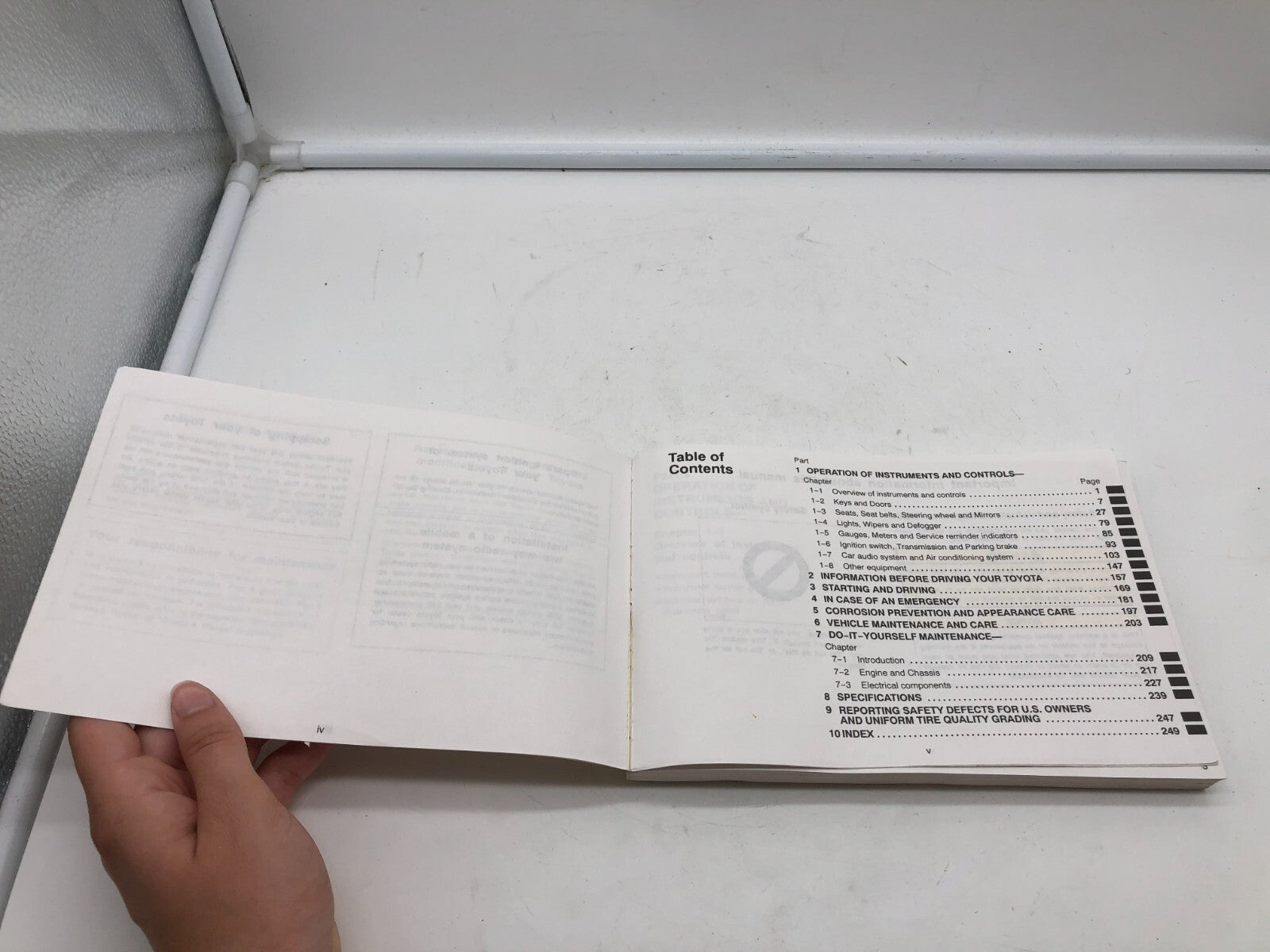 1999 Toyota Camry Owners Manual OEM D04B70014