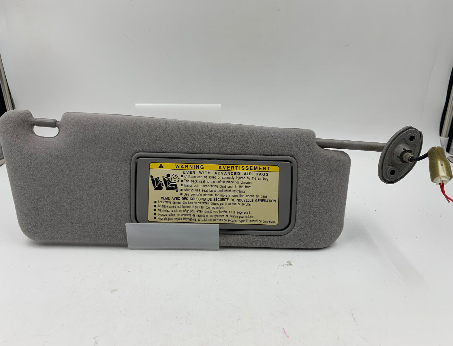 2005-2006 Lexus ES330 Passenger Sun Visor Gray Illumination B03B47065