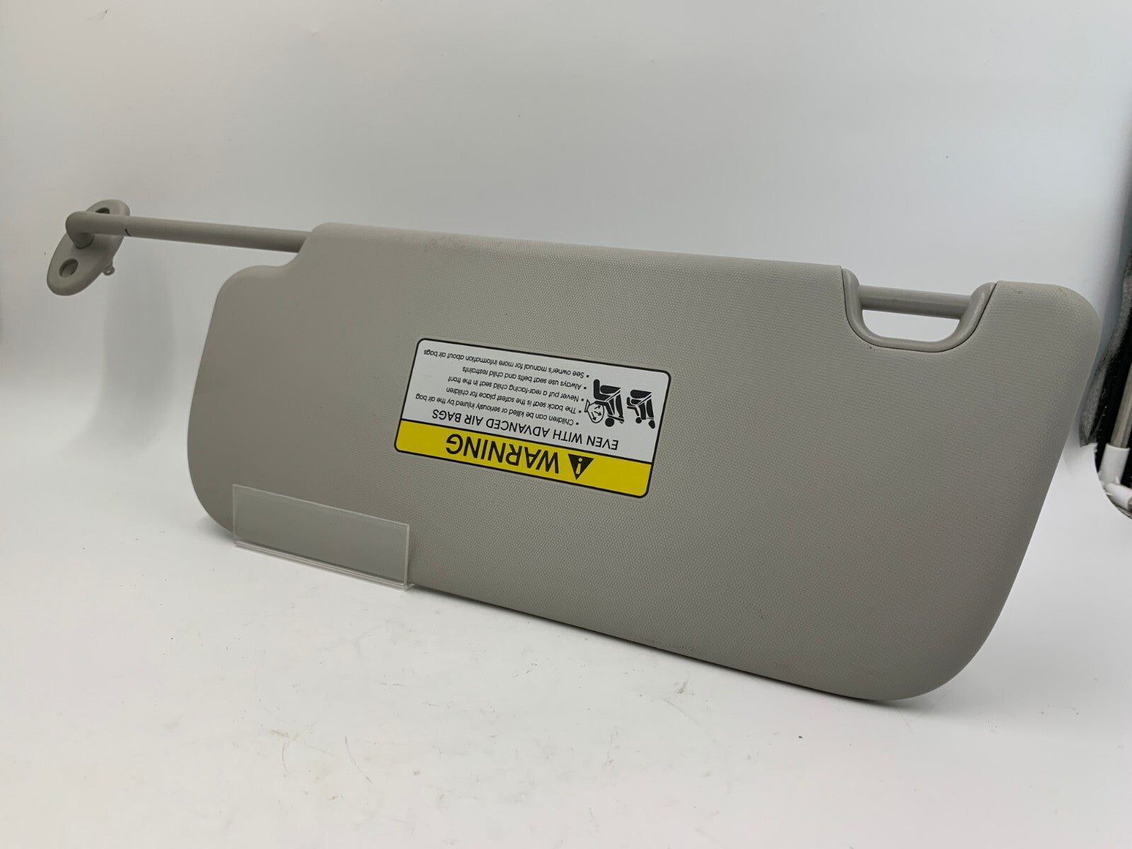 2014-2019 Kia Soul Passenger Sun Visor Gray Illuminated OEM B02B40041
