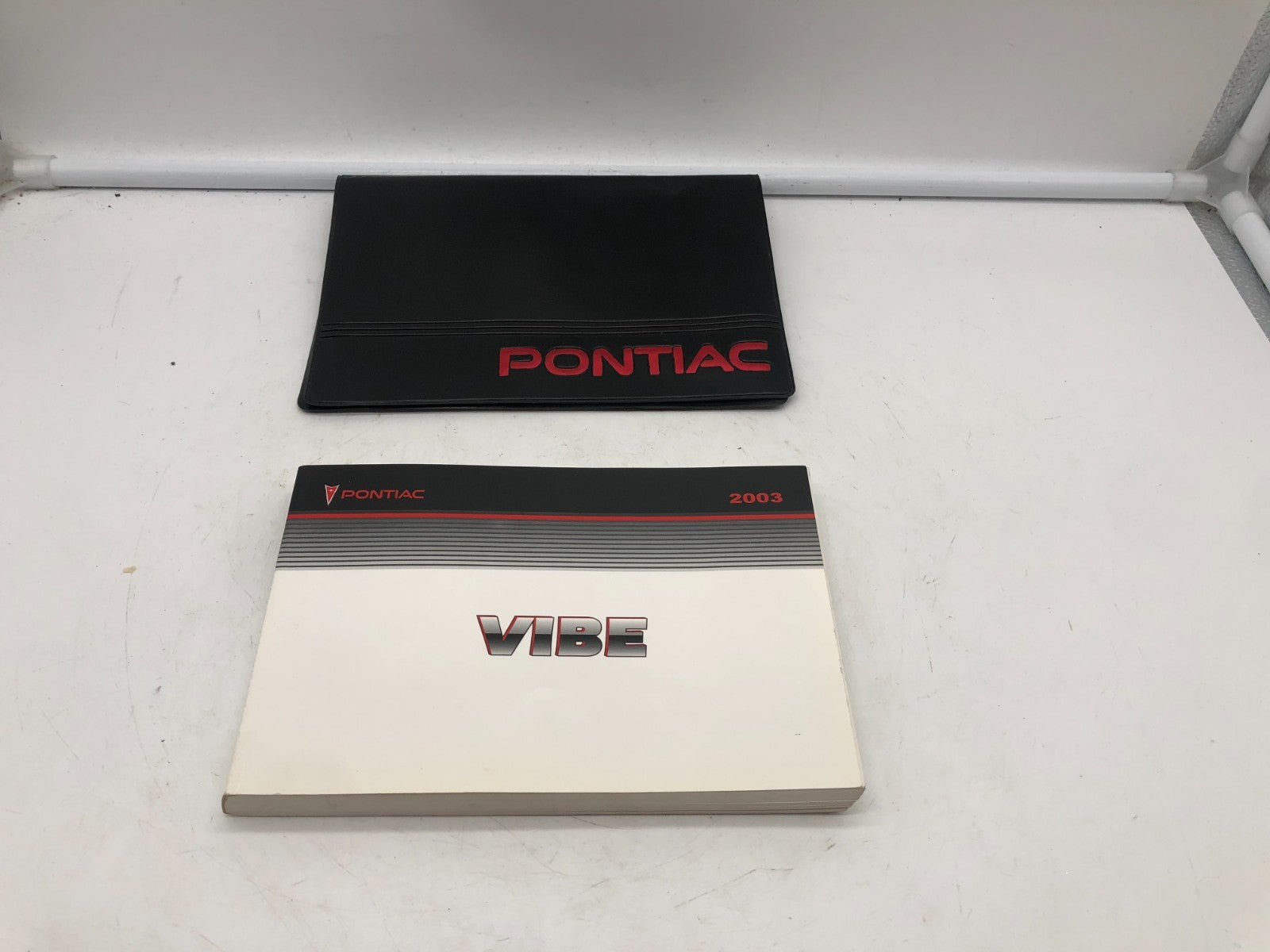 2003 Pontiac Vibe Owners Manual with Case OEM A01B02005