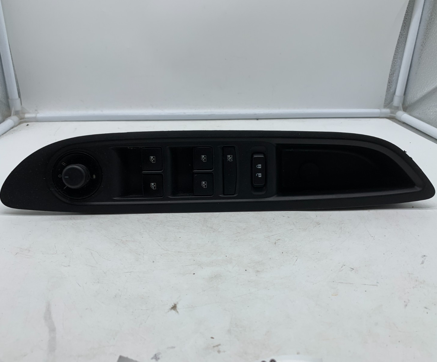 2013-2016 Buick Encore Master Power Window Switch OEM B03B08006