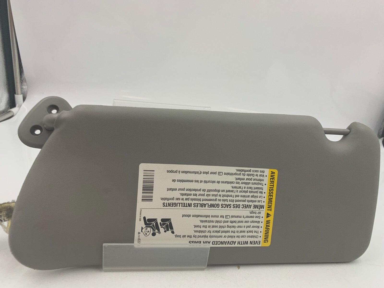 2007-2009 Cadillac SRX Passenger Sun Visor Illuminated Gray OEM D02B33080