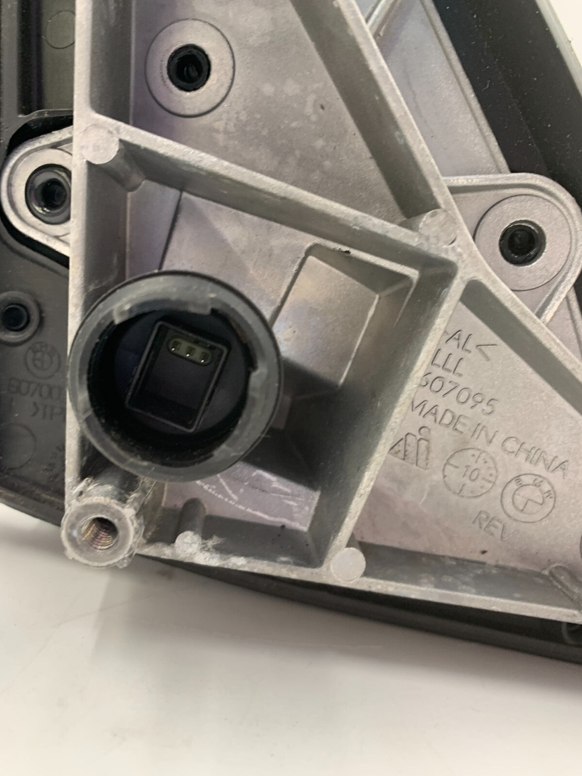 2011-2013 BMW X5 Driver Side View Power Door Mirror White OEM B03B24003