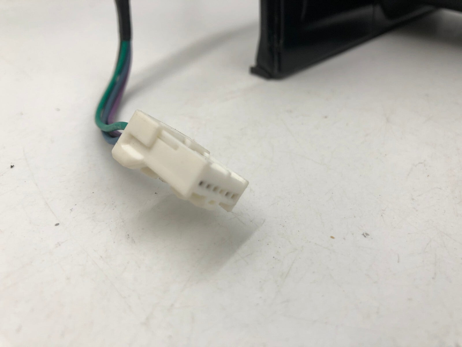 2008-2009 Nissan Quest Driver Side View Power Door Mirror White OEM D03B46026