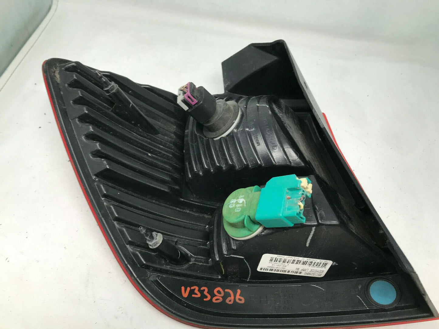 2009-2011 Dodge Journey Passenger Side Tail Light Taillight OEM B02B09080