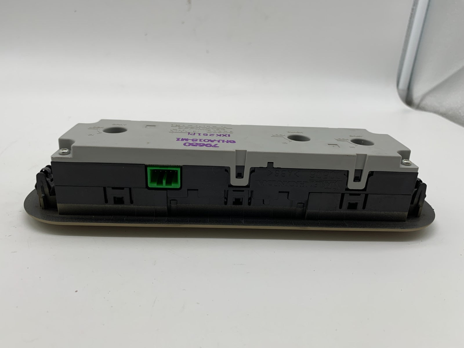 2005-2010 Honda Odyssey Rear Climate Control AC Heater Unit OEM D03B33045