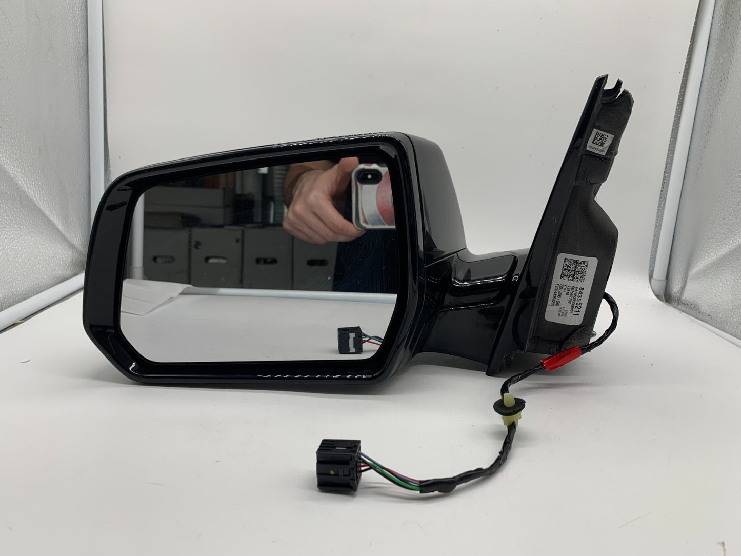 2018-2021 Chevrolet Traverse Driver Power Door Mirror Black OEM A02B56003