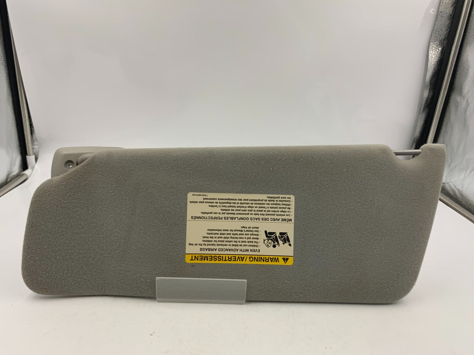 2004-2008 Ford F-150 F150 Passenger Sun Visor Gray OEM D02B18084