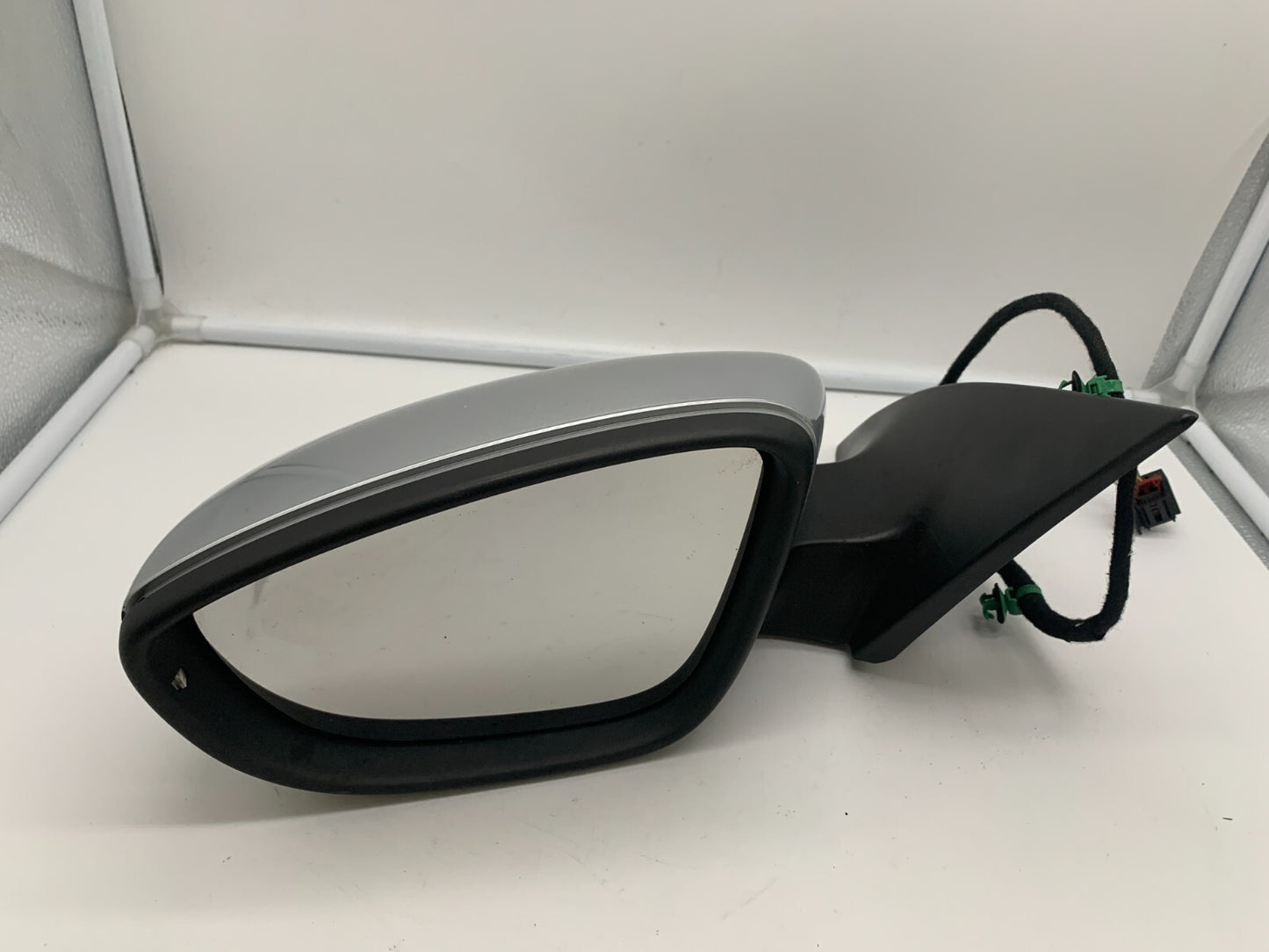 2009-2012 Volkswagen CC Driver Side View Power Door Mirror Silver OEM B02B14001