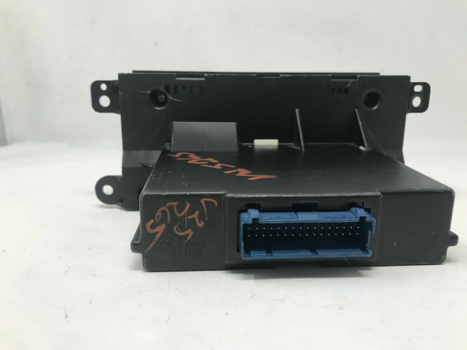 2005-2006 Cadillac CTS AC Heater Climate Control Unit OEM C04B49001