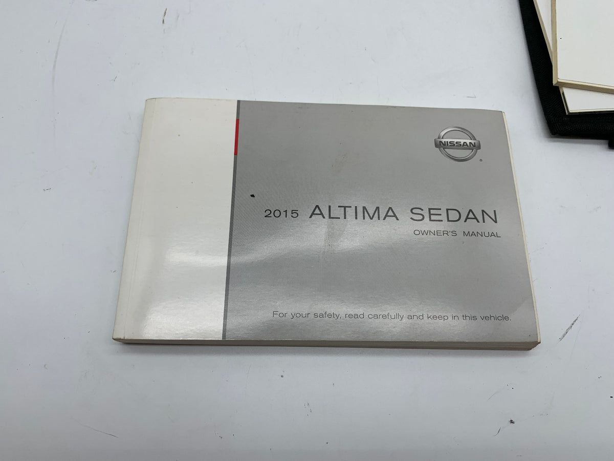2015 Nissan Altima Sedan Owners Manual Set with Case OEM D03B38006