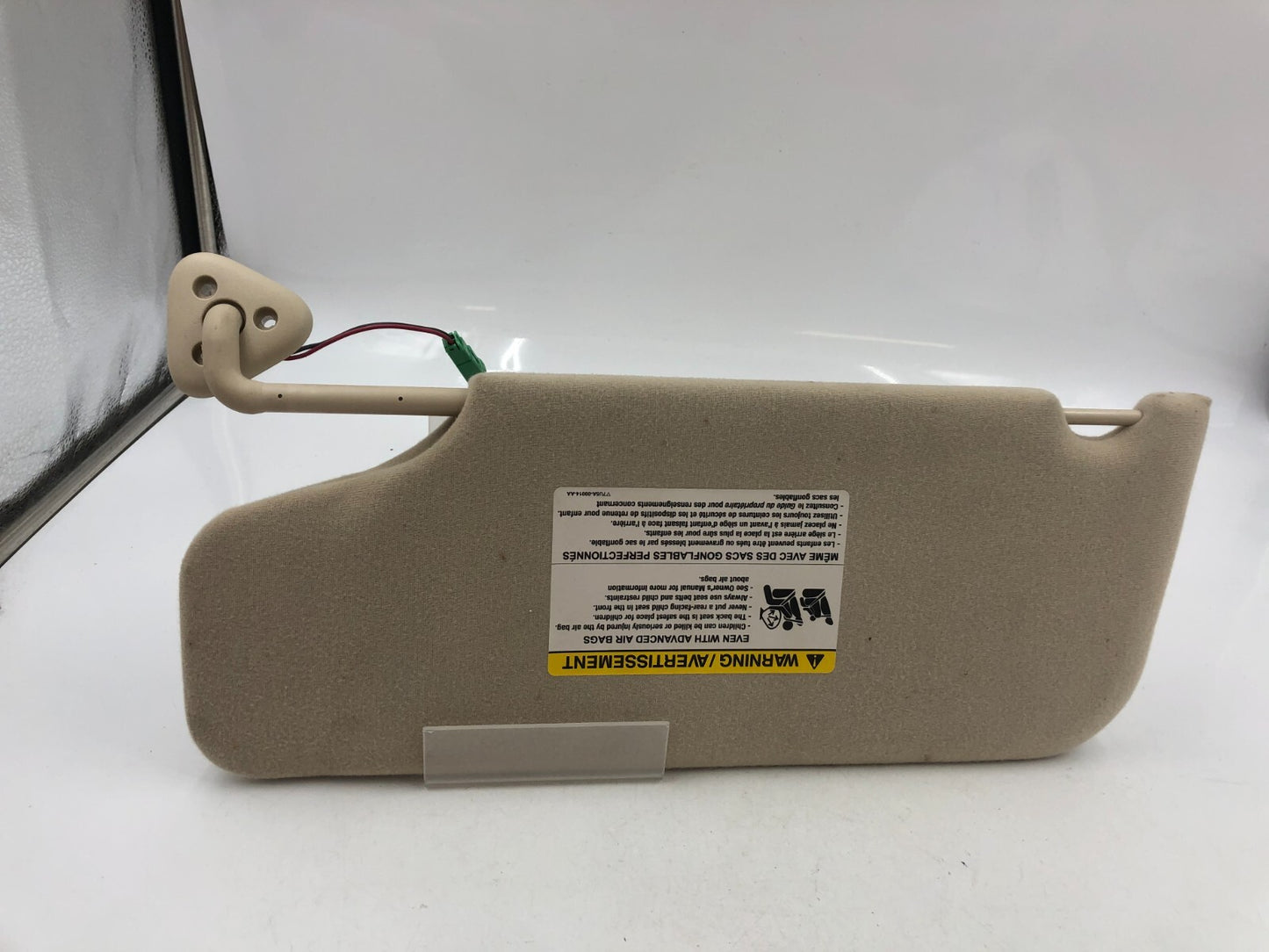 2008-2009 Ford Taurus Passenger Sun Visor Sunvisor Tan Illuminated OEM E01B18033