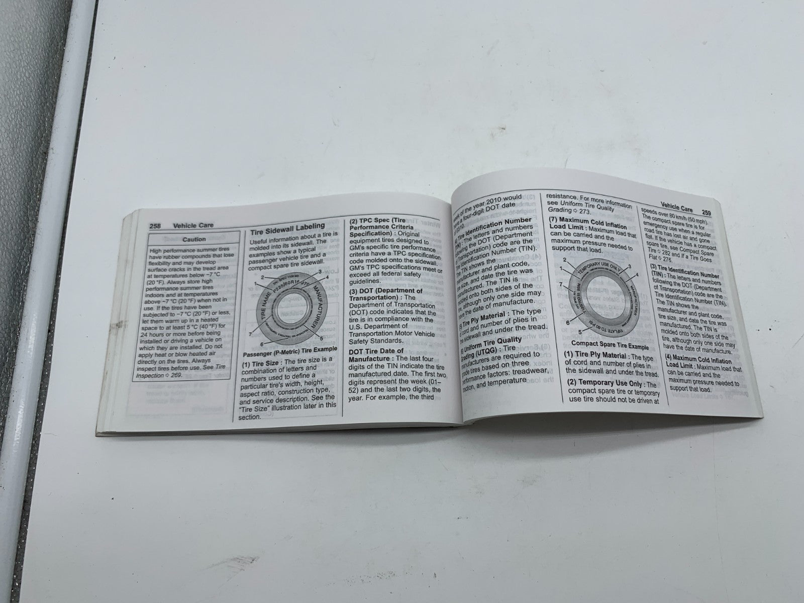 2019 Chevrolet Impala Owners Manual Set OEM C03B30095