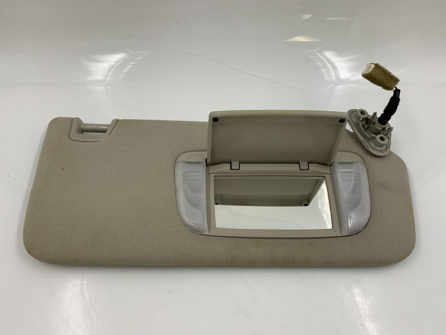 2015-2022 Subaru Legacy Passenger Sun Visor Beige Illuminated OEM D03B23052