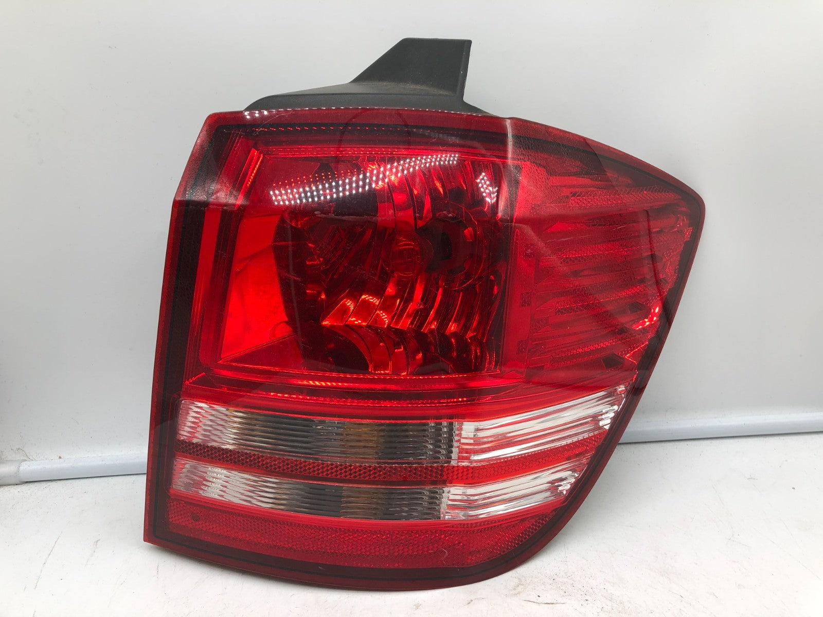 2009 Dodge Journey Passenger Side Tail Light Taillight OEM A02B42001