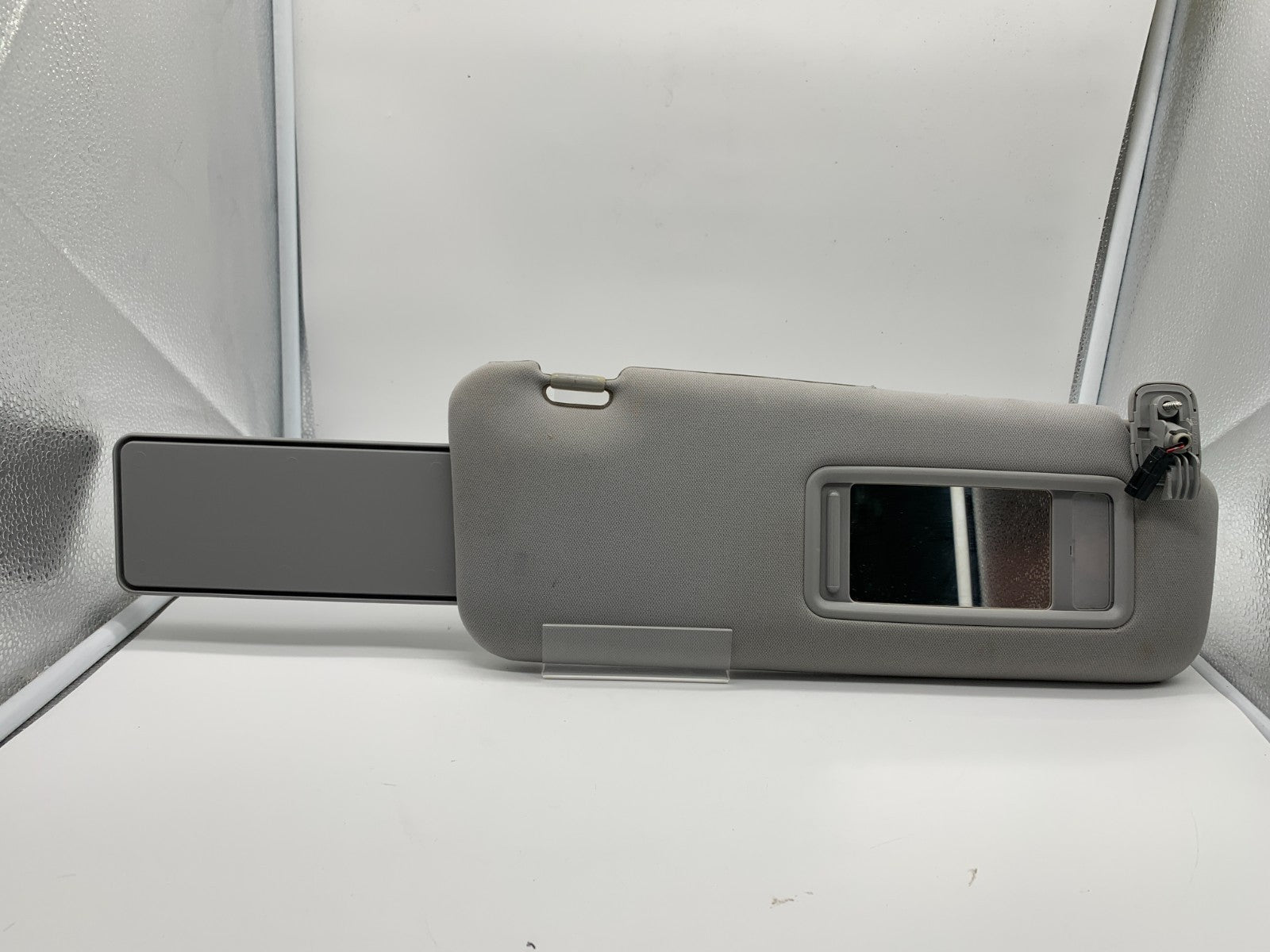 2007-2009 Mazda CX-9 CX9 Passenger Sun Visor Sunvisor Gray Illuminated D01B22001