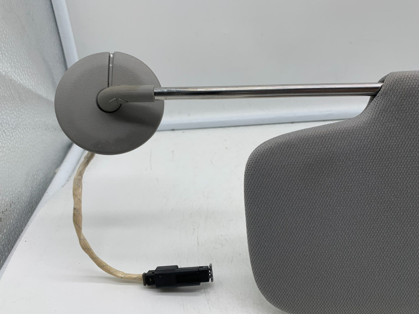 2020-2022 Chevrolet Equinox Passenger Sun Visor Gray OEM B04B56009