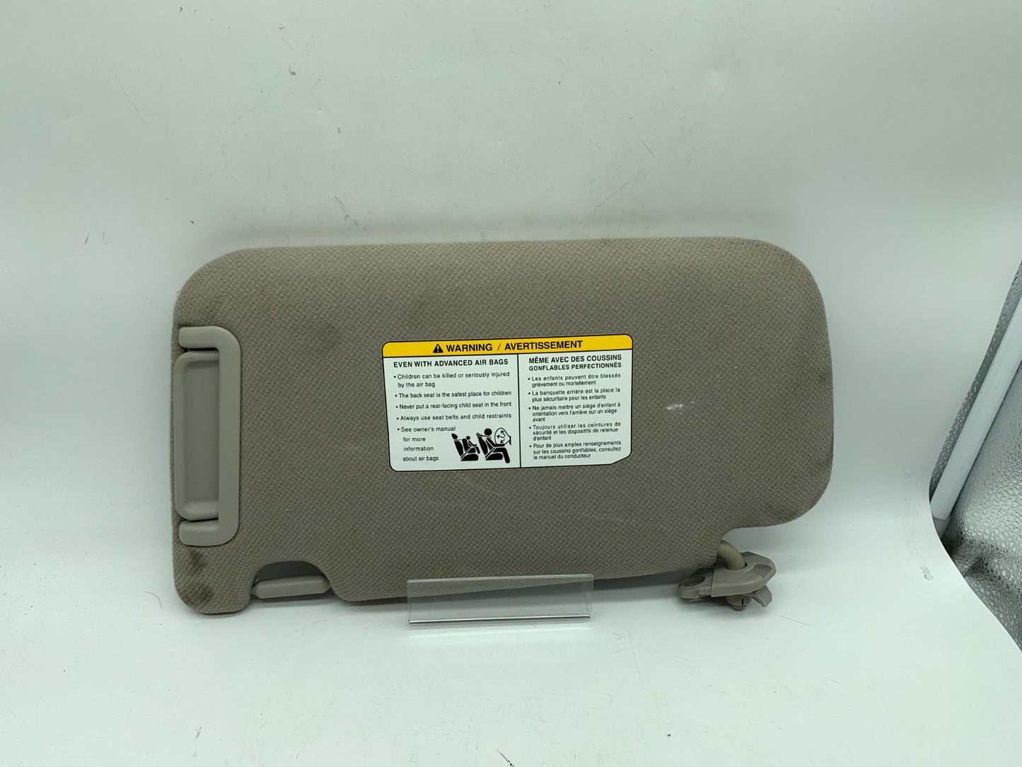2013-2019 Nissan Sentra Passenger Sun Visor Gray OEM D03B21001