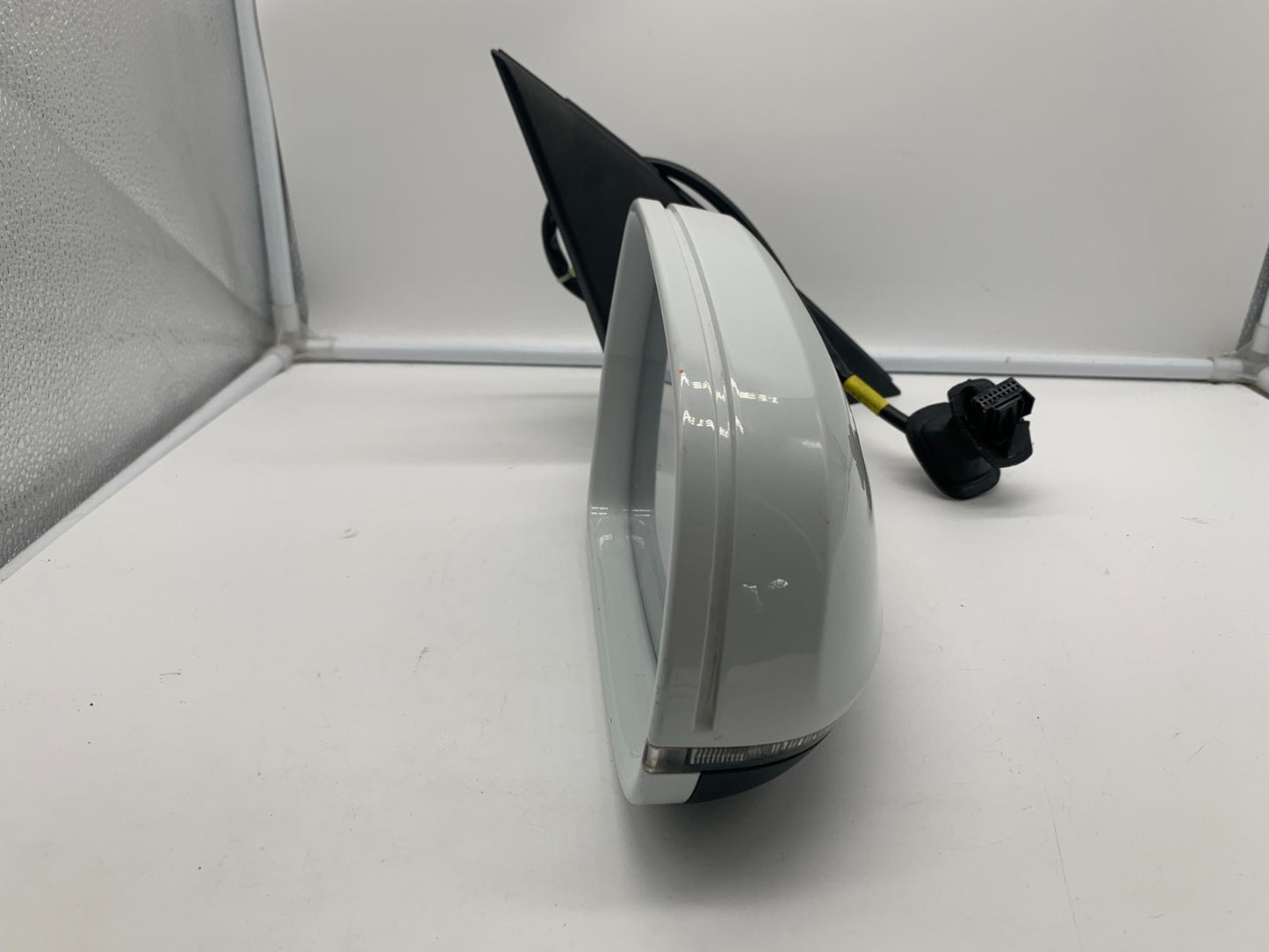 2010-2016 Audi A4 Passenger Side View Power Door Mirror White OEM B02B27005